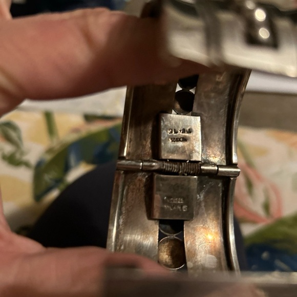 Sterling Whorl Clamper ( cuff) In the manner of Margo de Taxo - Picture 8 of 9